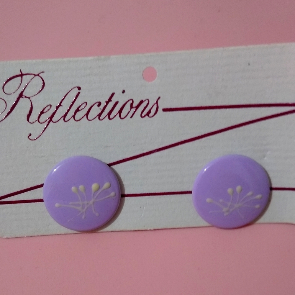 4/$13 Stud earrings